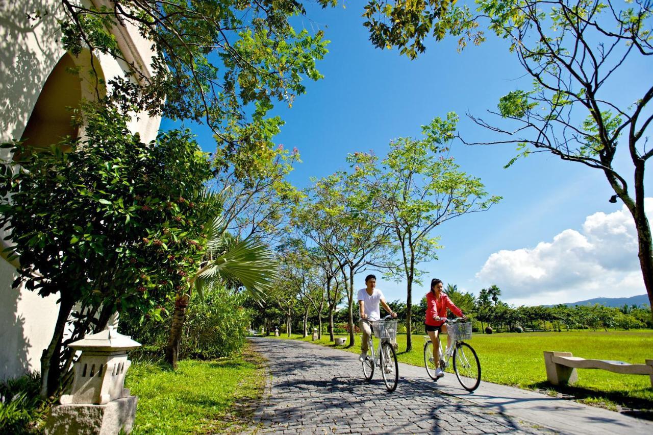 Promisedland Resort & Lagoon Thọ Phong Ngoại thất bức ảnh Bike path in the park